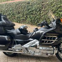 Honda GL 1800 Gold Wing - 2010