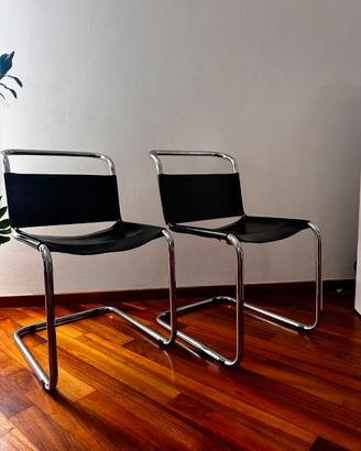 Coppia di Sedie Cantilever Stile Bauhaus