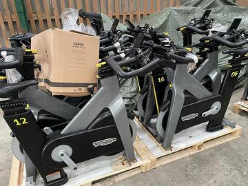 10 Technogym Connect Spinning bike Indoor Cycling