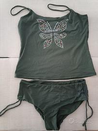 Tankini verde militare con farfalla top + slip