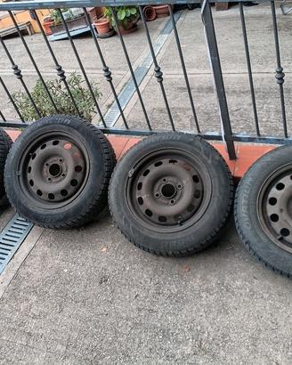 gomme + cerchi Ford Fiesta 