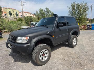 Nissan patrol gr y61 3.0
