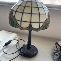 Lampada stile Tiffany in vetro colorato