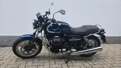 Moto Guzzi V7 SPECIAL