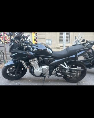 Moto suzuki bandit s 650