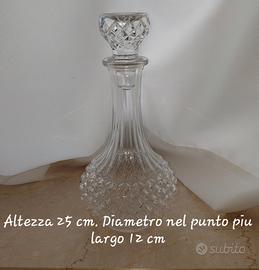 Elegante Decanter in Cristallo Lavorato con Tappo