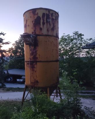 Silos in ferro per granaglie