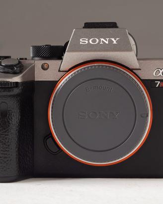 sono A7R III  A7R3  A7RIII  A7R 3