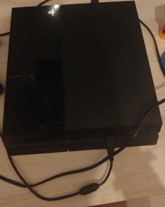 PS4 usata pochissimo 