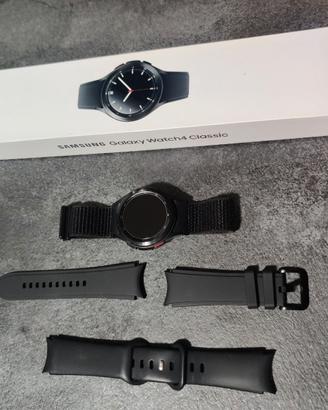 Samsung Galaxy Watch 4 Classic 42mm + 3 Cinturini