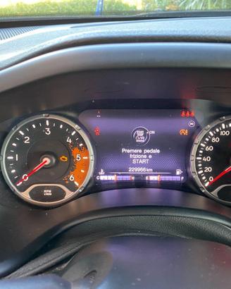 Jeep Renegade 2.0 Limited 4x4 - GANCIO TRAINO