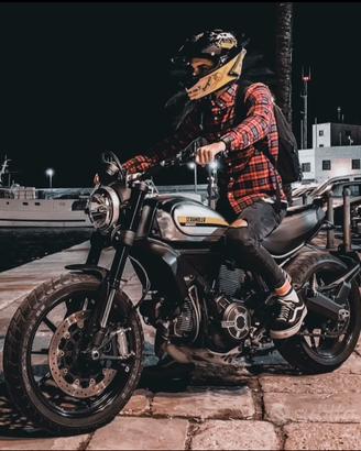 DUCATI SCRAMBLER 800 BRAT STYLE
