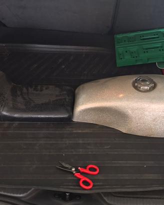 Body kit moto in vetroresina - vernice glitterata