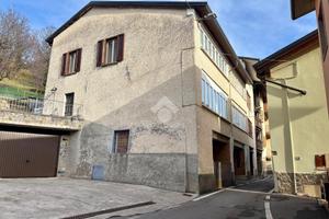 CASA SEMINDIPENDENTE A GAZZANIGA