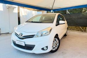 Toyota Yaris 1.0 5 porte