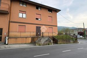 3 LOCALI A LEFFE