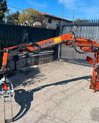 A161 BRACCIO CON PINZA FORESTALE - GRU