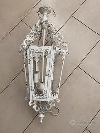 Lampadario in ferro battuto anticato stile shabby