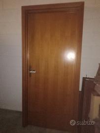 Porta tamburata a battente da interno