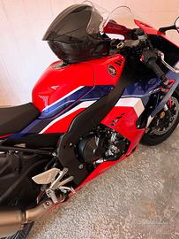 Honda cbr 1000 rr r