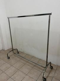 arredamento per negozio