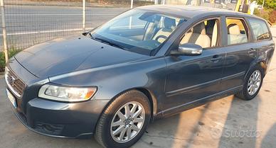 VOLVO V50 2.0 TETTO APRIBILE CAMBIO AUTOMATICO