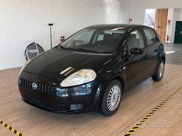 Fiat Grande Punto 1.4 Benzina 95CV – NEOPATENTATI