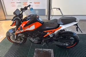KTM DUKE 125