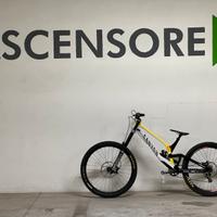 Canyon Sender CFR  mullet downhill