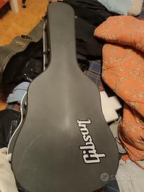 Gibson acustica elettrificata 