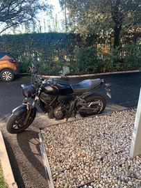 Yamaha XSR 700 2018 TOTAL BLACK