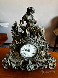 Splendido orologio da tavolo in bronzo