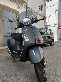 Vespa gts 300 hpe