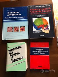 Libri medici e dizionario