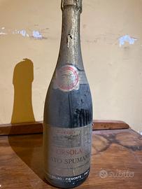 Bottiglia spumante Moscato antica