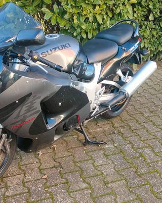 Suzuki GSX 1300 r Hayabusa