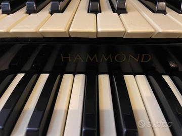 Hammond M143 tonewheel anni ’60 USA + ampli valvol