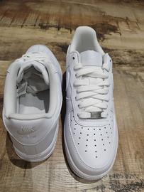  Nike Air Force one.