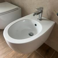 Bidet sospeso