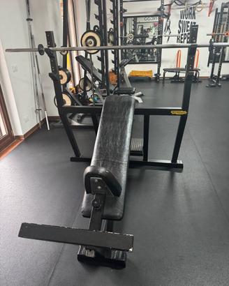 Panca inclinata Technogym