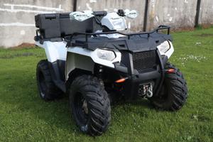 Quad 4x4 Polaris Sportsman Forest 570 accessoriato