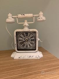 Orologio Maison Du Monde a forma di telefono