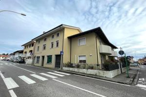 LUMINOSO APPARTAMENTO BICAMERE - POSSIBILITA' D...