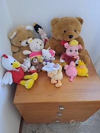 Peluches e bambole
