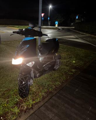 Aprilia Tech Sr 2005