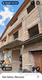 Villa con giardino da finire