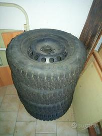 4 gomme fuoristrada + cerchi