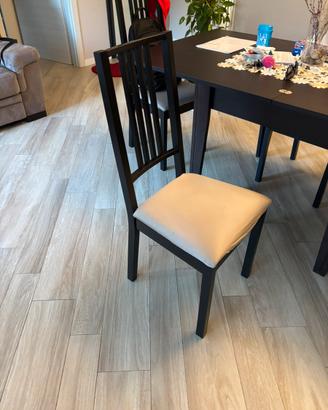 Sedie Ikea colore marrone-nero
