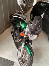 Triumph Adventurer 900