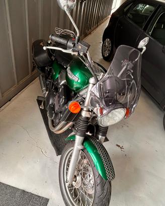 Triumph Adventurer 900
